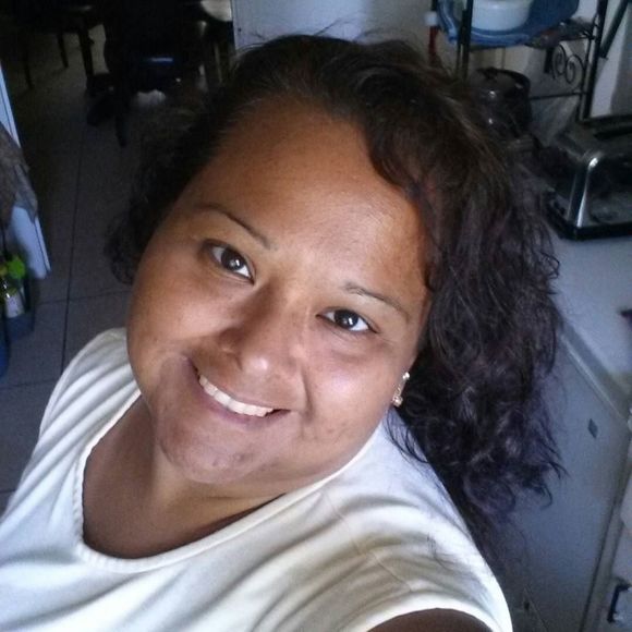 Meet your Posher, Lora - Picture 1 of 1